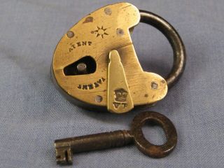 BRASS PADLOCK VR VICTORIAN ANTIQUE GATE DOOR SHED PATENT LOCK WITH KEY 5