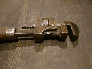 Vintage German 6 Inch Adjustable Pipe Wrench w/ Wooden Handle 3