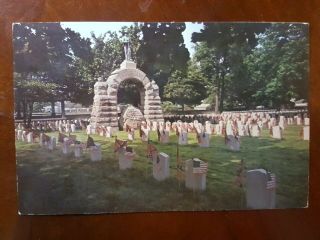 Columbus Ohio Camp Chase Civil War Soldier Prisoners Grave Cemetery Flag