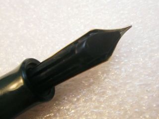 Vintage Green EVERSHARP SKYLINE Fountain Pen 14K Gold Nib,  Project w/Extra Caps 4