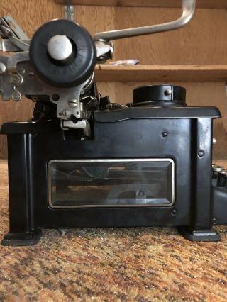 Antique/Vintage Royal Typewriter Model 10 1930’s 3
