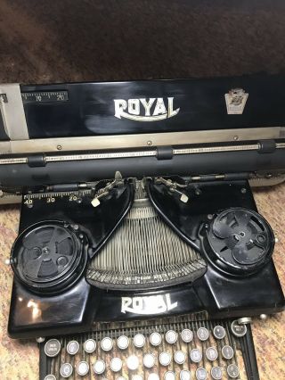 Antique/Vintage Royal Typewriter Model 10 1930’s 5