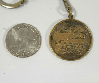 APOLLO 11 MOON LANDING MEDAL WITH KEYRING JULY 20,  1969 2