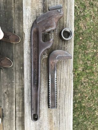Vintage Rigid Offset Pipe Wrench E14 14 " The Ridge Tool Co.  Elyria,  Ohio Usa.