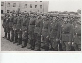 5.  5 " X 3.  5 " Group Of German Soldiers At Ease Rppc Ww2 Era Rare