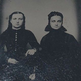 Civil War Era Gem Tintype Antique Photo Great 1860s Portrait Of Two Women