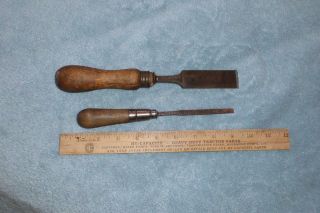 2 Vintage W Butcher Chisels Wood Carving Iron Cross Mark Old Tool 1/4,  1