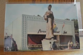 C 1960 Pioneer Portrait Hall Minnesota State Fair Saint Paul Minnesota Postcard