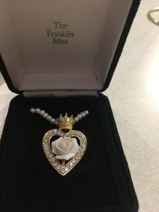Nib Princess Diana Of Wales Franklin Pearl Necklace Crown/ceramic Rose Cert