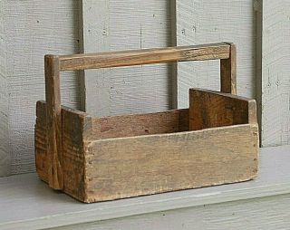 Vintage Primitive Carpenter ' s Wooden Tool Box Caddy Tote Rustic Wood Decor 2