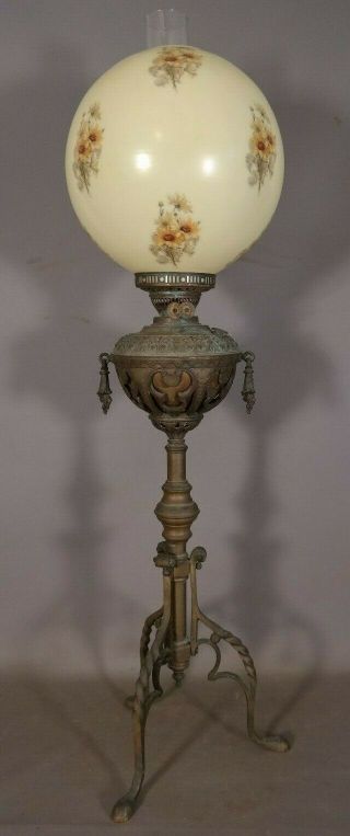 Ca.  1910 Antique EDWARDIAN Era ENGLISH CASTLE Style BANQUET LAMP Old OIL LIGHT 2