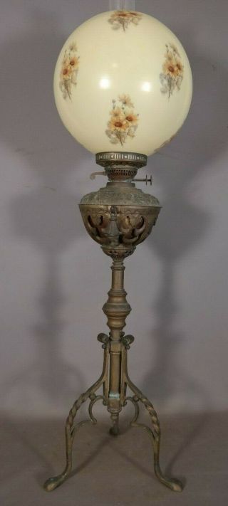 Ca.  1910 Antique EDWARDIAN Era ENGLISH CASTLE Style BANQUET LAMP Old OIL LIGHT 6