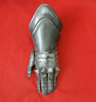 Vintage Steel Metal Medieval Knight Armor Reenactment Gauntlet Glove Left Hand