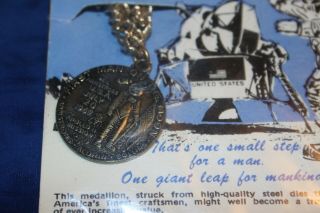 Vintage Scarce NASA Apollo 11 First Man on the Moon Commemorative Medallion 2