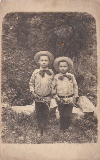 1916 Cute Little Boys Brothers Friends In Hats Fashion Old Russian Antique Photo