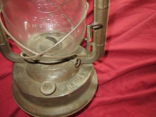 Vintage Lantern Dietz No 2 D Lite With Embossed Globe Clear Older Version No PNT 4