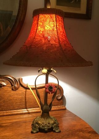 Antique 1920 ' s Arts and Crafts painted iron table lamp with a great shade 4