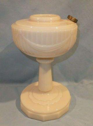 Near Perfect 1940 Alacite Aladdin Scallop Foot Oil Lamp