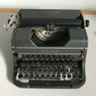 Vintage Underwood Universal Typewriter Fixer Upper