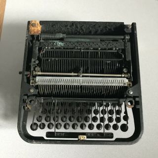 vintage UNDERWOOD universal typewriter fixer upper 5