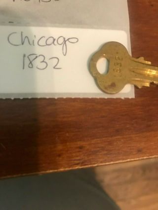 Vintage Chicago Lock Co 1832 Key Only Gumball,  Candy,  Nut,  Toy Vending Machine