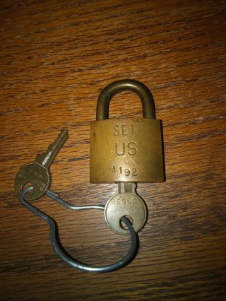 Vintage Brass Padlock And 2 Keys,  Us,  Military,  Army,  Americall,  Set M192
