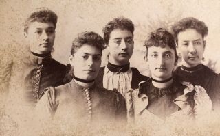 1890’s Five Young Sisters School Girls Cabinet Card Photo Hagerstown Indiana