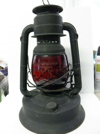 Vintage Dietz Little Giant 70 Hour Fount Kerosene Black Lantern,  Red Glass