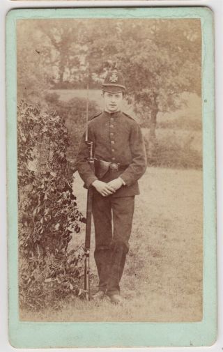 Military Cdv - Birmingham,  Young Soldier With Rifle And Bayonet - Rifle Volunteer?