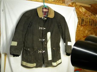Globe Fireman Turnout,  Sz Medium.  Flannel Liner,  Canvas Coat,  Reflective Stripes