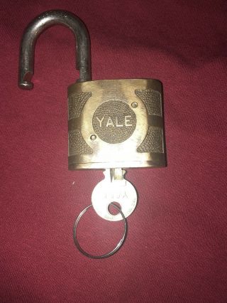 Vintage Yale Padlock W/KEY 2