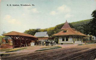 Railroad Station,  Woodstock,  Vermont Train Depot Ca 1910s Vintage Postcard