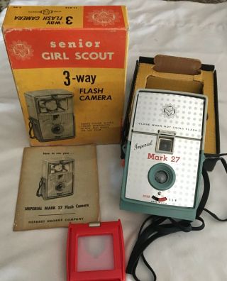 Vintage Senior Girl Scout Camera & Box Imperial Mark 27 3 - Way Flash 1960’s
