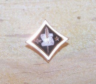 Vintage Sigma Delta Chi Fraternity / Society 10k Gold Pin / Badge Old