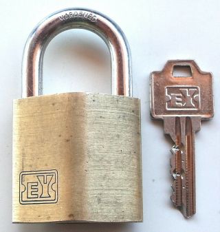 Very Rare Vintage Ey Heavy Duty Brass Padlock With Key 3232 5 Pins/5 Dimples Vgc