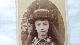 Antique cabinet card,  real photo,  a girl from Brighton,  1880s 3