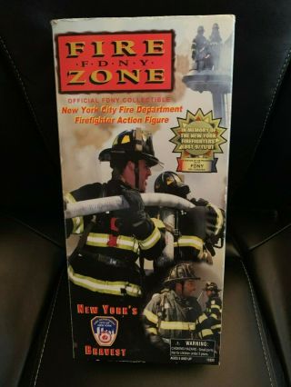 2001 Real Heroes Fdny Fire Zone 9/11 Firefighter Action Figure Doll