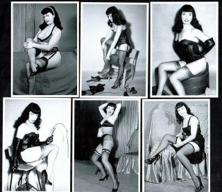 Bettie Page In Stockings Postcard Set Pin - Up Girl Nylon Erotic Betty Corsets