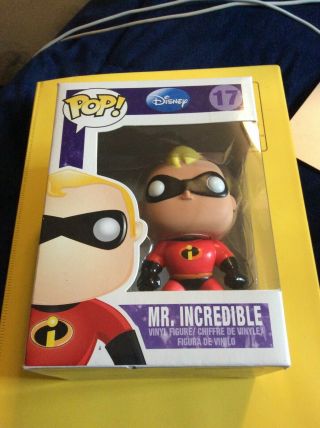 Funko Pop Disney Mr.  Incredible 17 The Incredibles Vaulted W/pop Protector