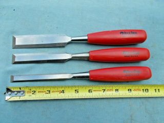 Graduated Set Of 3 Buck Bros Bevel Edge Chisels - Late Models - Made In U.  S.  A.