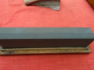 Vintage Carborundum co.  / Sharpening Stone / Niagara Falls Ny.  U.  S.  A.  Oak Box 4