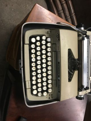 Vintage Smith Corona Galaxie Deluxe Typewriter Portable W/ Case