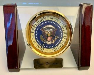 President Bill Clinton White House Desk/mantle Presidential Seal Clock