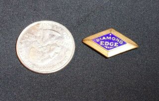 Diamond Edge Shapleigh Pin Back 15/16 " In Size