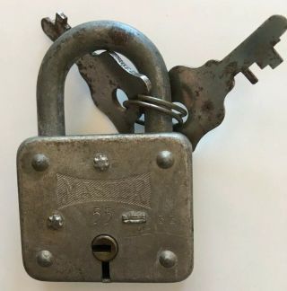 Vintage Master Lock Co No 55 Padlock Made In Usa 2 Keys Milwaukee Key Set