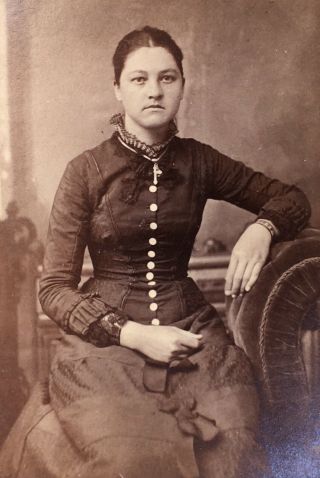 1870’s Young Lady School Girl Crucifix Cdv Photo Osaka Mission Kansas Ew Smith