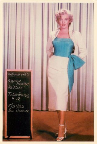Marilyn Monroe Blue Top Niagara 4x6 " Postcard Movieland Wax Museum