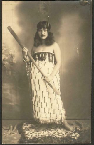 Zealand Real Photo Postcard - Maori Maiden In Traditional Dress Rp
