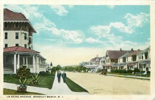 Jersey Postcard: Street Scene Of La Reine Avenue,  Bradley Beach,  Nj