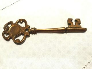 Vintage Old Antique Large Brass Skeleton Key 6 Oz Collectors